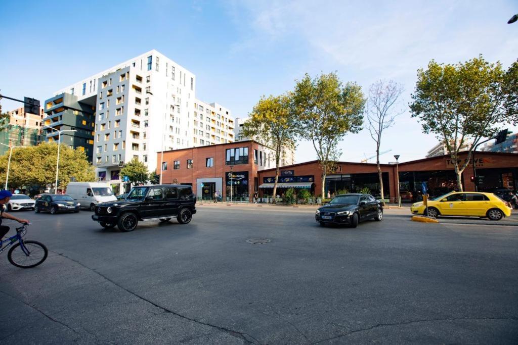Luxury Apartment At Condor Center Tirana Exterior foto
